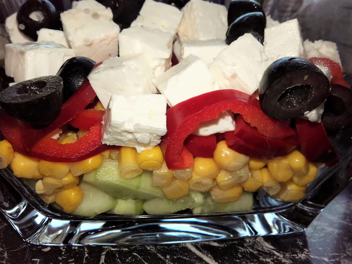 Rezept: Frischer Bunter Salat - Art Bauernsalat Bild Nr. 3132 Frischer Bunter Salat - Art Bauernsalat - Rezept - Bild Nr. 3132