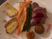 Lamm-Impressionen mit Pflaume und Honigkarotte - Rezept - Bild Nr. 2