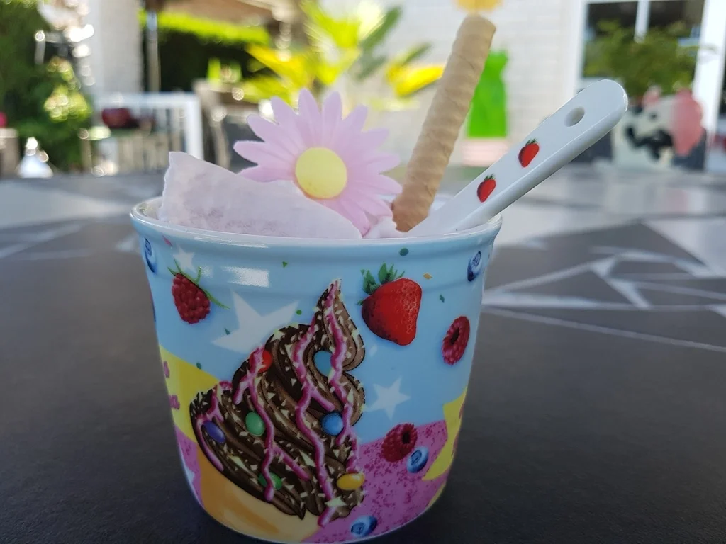 Hello Kitty für Princessinen ein lecker Eis - Rezept - Bild Nr. 3138