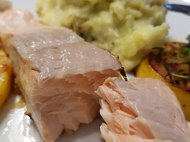 Rezept: Lachsfilet mit Gartenkräutern à la Biggi Bild Nr. 3142 Lachsfilet mit Gartenkräutern à la Biggi - Rezept - Bild Nr. 3142