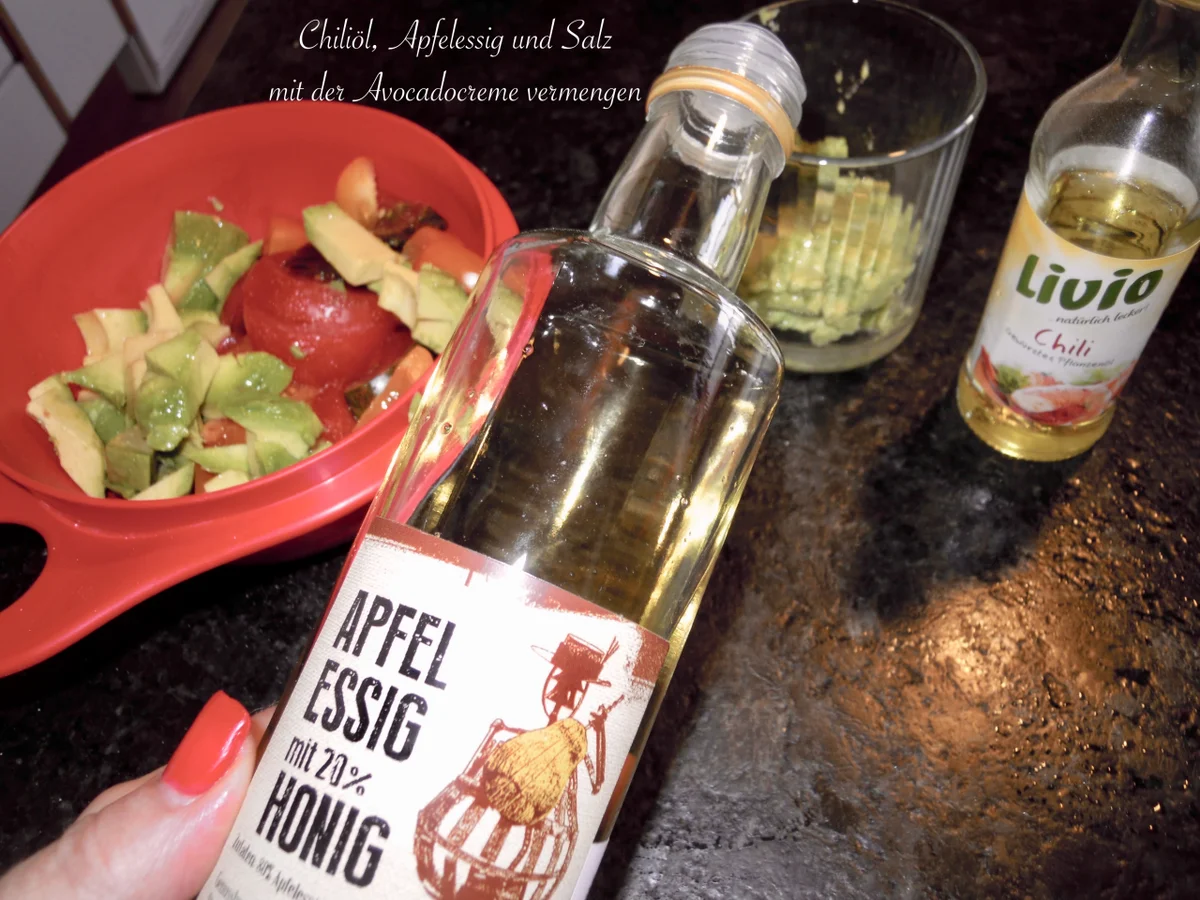 Rezept: Tomaten / Reissalat mit cremiger Avocadodressing Bild Nr. 3133 Tomaten / Reissalat mit cremiger Avocadodressing - Rezept - Bild Nr. 3133