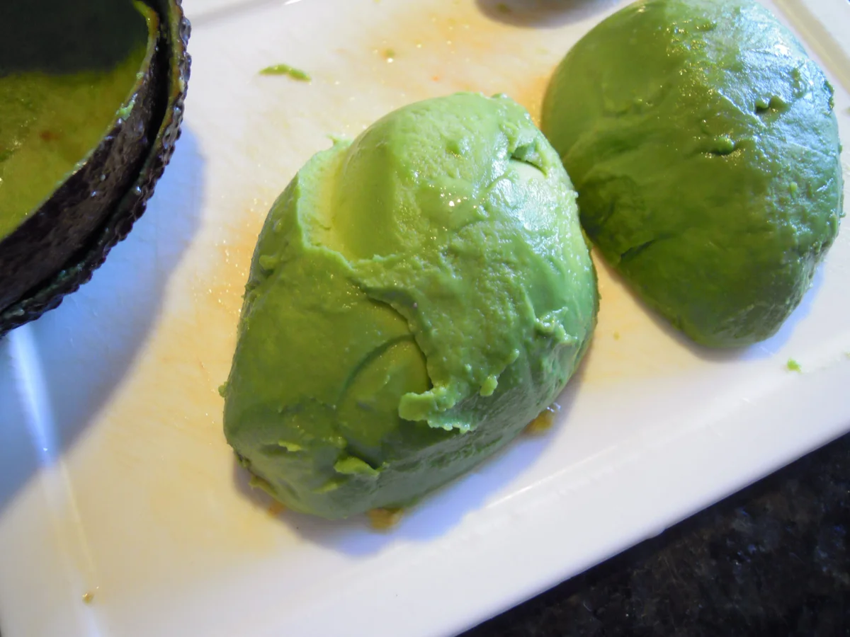 Rezept: Tomaten / Reissalat mit cremiger Avocadodressing Bild Nr. 3134 Tomaten / Reissalat mit cremiger Avocadodressing - Rezept - Bild Nr. 3134