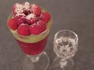 Rezept: Himbeer-Sago-Pudding mit Avocadocreme Bild Nr. 2 Himbeer-Sago-Pudding mit Avocadocreme - Rezept - Bild Nr. 2