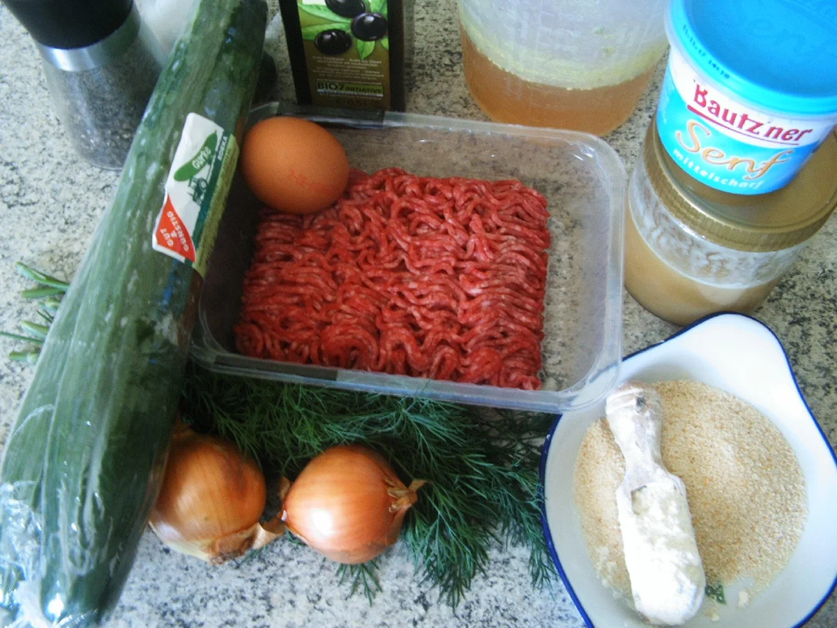 Rezept: Bouletten mit Gurken Bild Nr. 3132 Bouletten mit Gurken - Rezept - Bild Nr. 3132