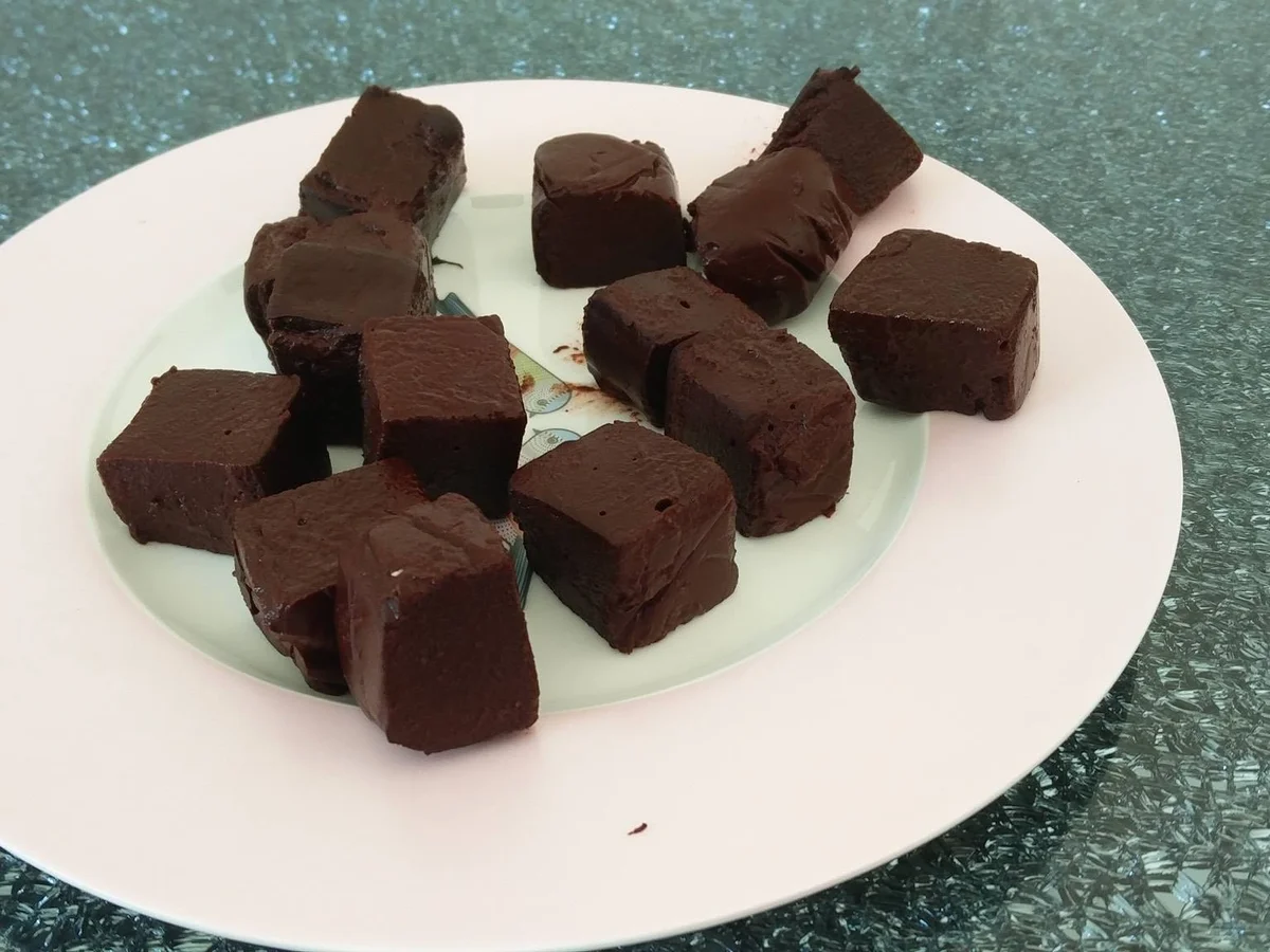 Schokoladenwürfeln ( 6 Würfel= 1 Punkt) - Rezept - Bild Nr. 2