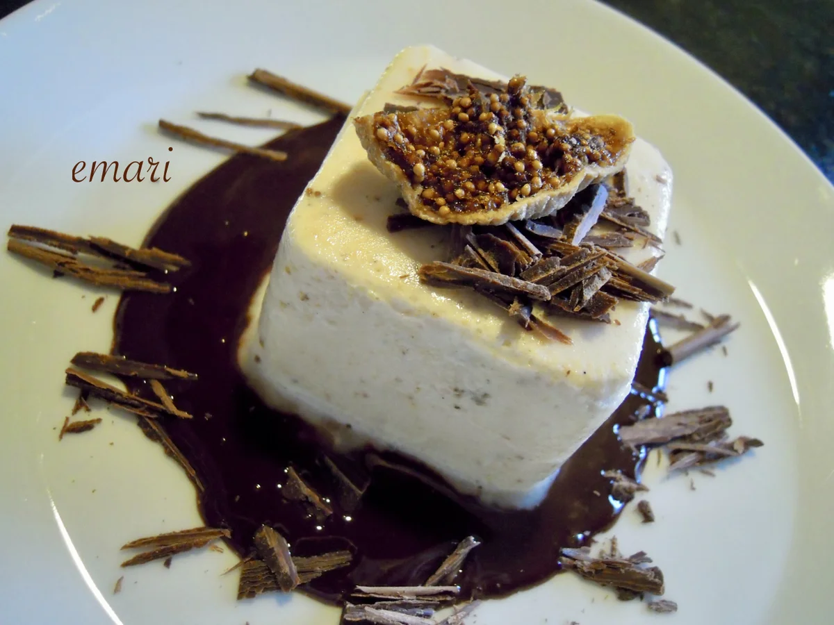 Rezept: Feigen Parfait auf Nougatspiegel Bild Nr. 3172 Feigen Parfait auf Nougatspiegel - Rezept - Bild Nr. 3172