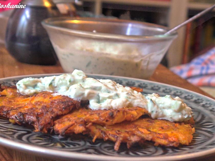 Möhren-Kartoffel-Rösti mit Knoblauch-Gurken-Dip - Rezept - kochbar.de