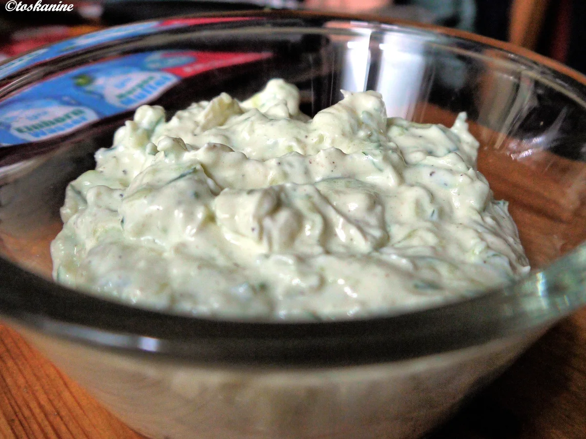 Rezept: Möhren-Kartoffel-Rösti mit Knoblauch-Gurken-Dip Bild Nr. 3164 Möhren-Kartoffel-Rösti mit Knoblauch-Gurken-Dip - Rezept - Bild Nr. 3164