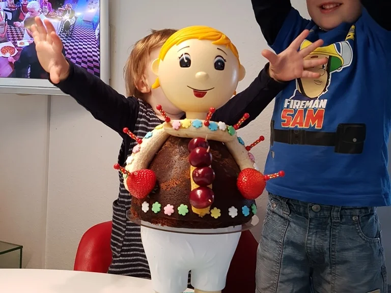 Rezept: Jubeltorte für Viki und Joni Bild Nr. 3171 Jubeltorte für Viki und Joni - Rezept - Bild Nr. 3171