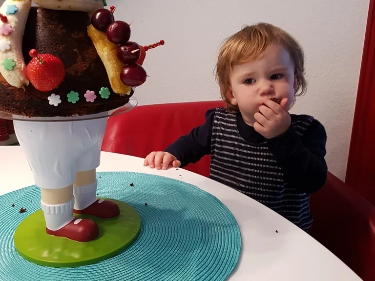 Rezept: Jubeltorte für Viki und Joni Bild Nr. 3209 Jubeltorte für Viki und Joni - Rezept - Bild Nr. 3209