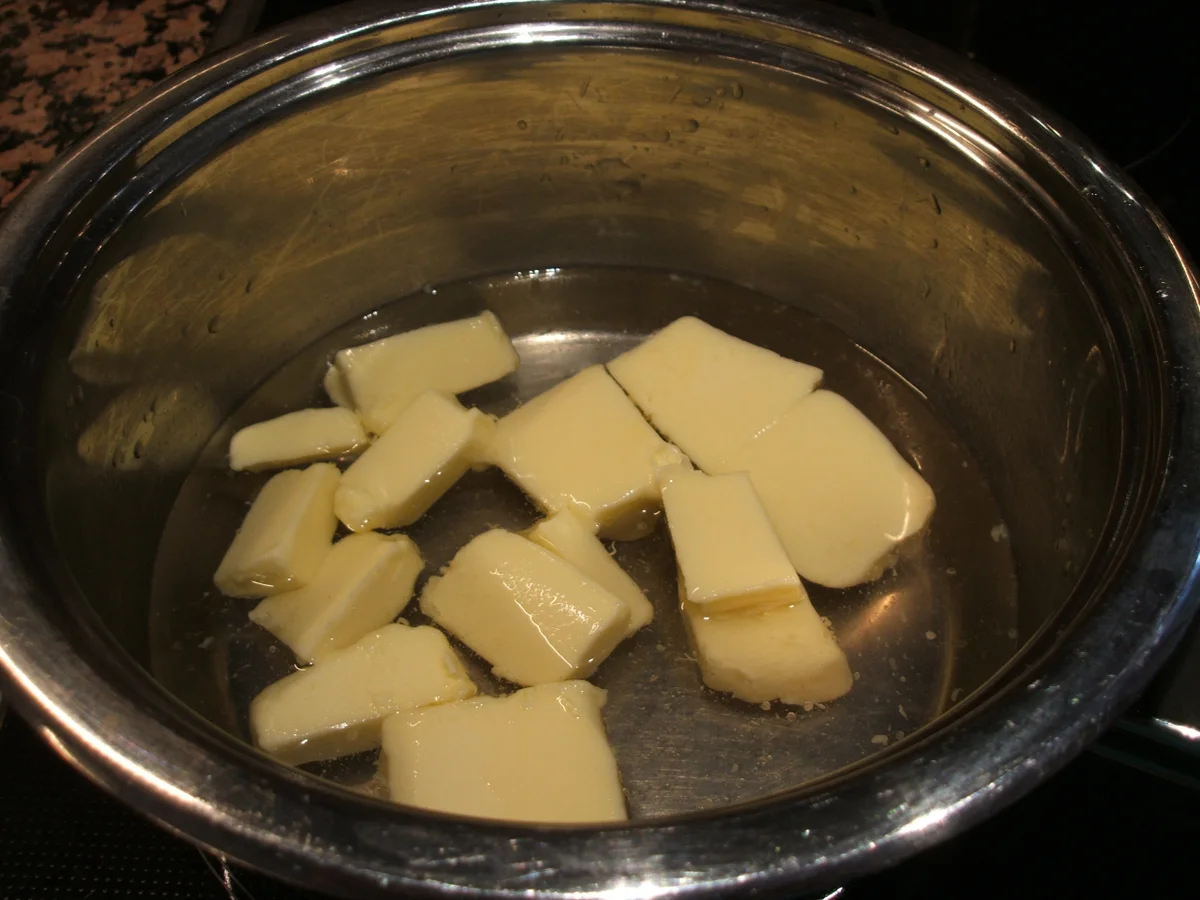 Rezept: Backen: Schoko-Eclairs mit Aprikosen-Quark-Füllung Bild Nr. 3160 Backen: Schoko-Eclairs mit Aprikosen-Quark-Füllung - Rezept - Bild Nr. 3160