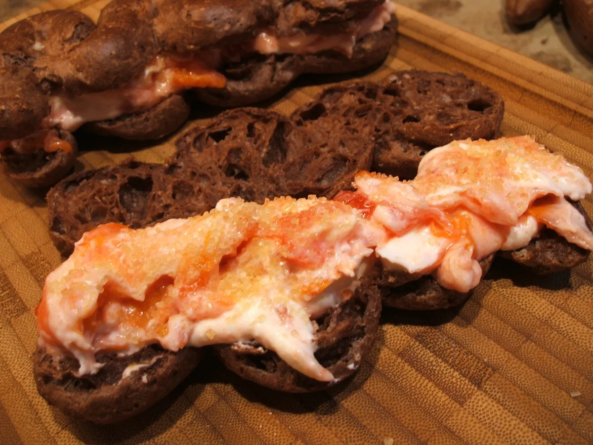 Rezept: Backen: Schoko-Eclairs mit Aprikosen-Quark-Füllung Bild Nr. 3170 Backen: Schoko-Eclairs mit Aprikosen-Quark-Füllung - Rezept - Bild Nr. 3170