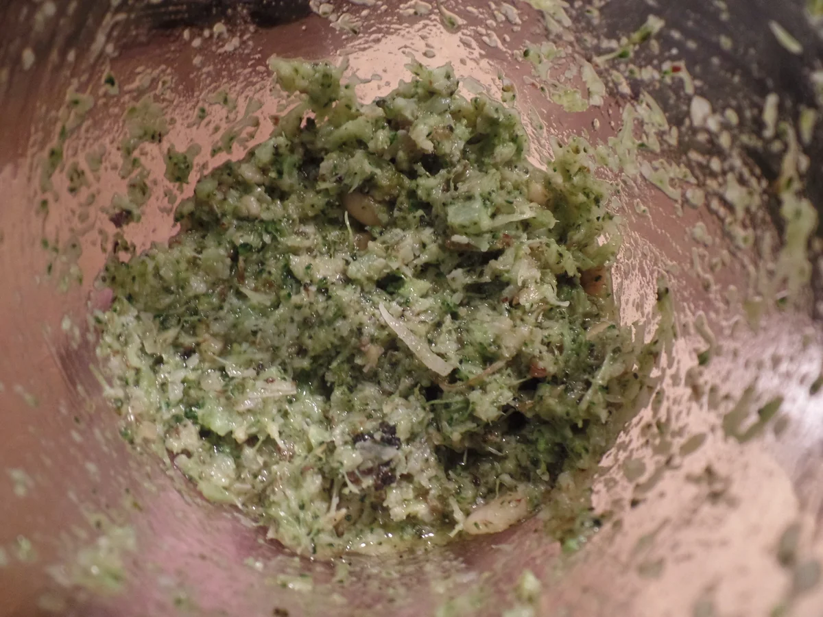 Linguine mit Brokkoli-Pesto - Rezept - Bild Nr. 3189