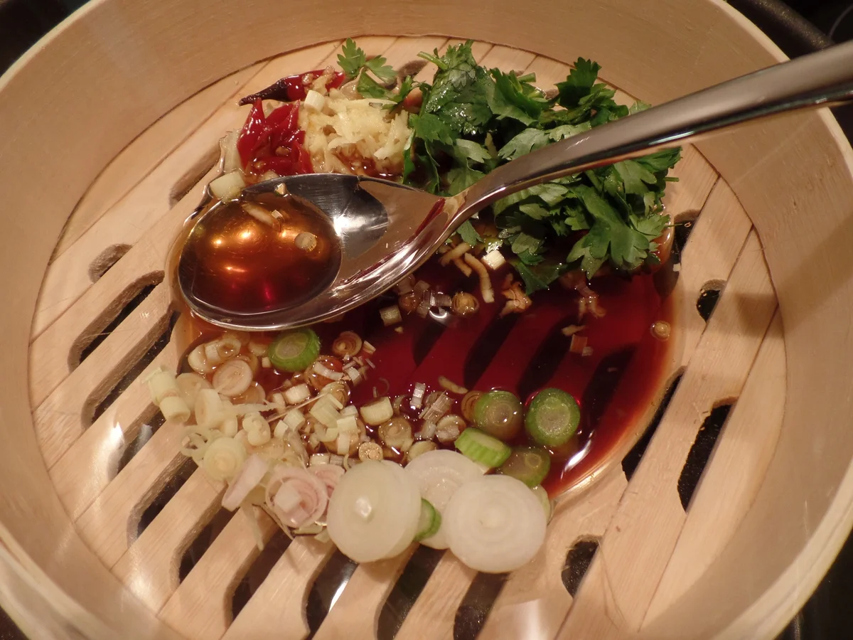 Asia-Lachsfilet aus dem Dampfkörbchen - Rezept - Bild Nr. 3193