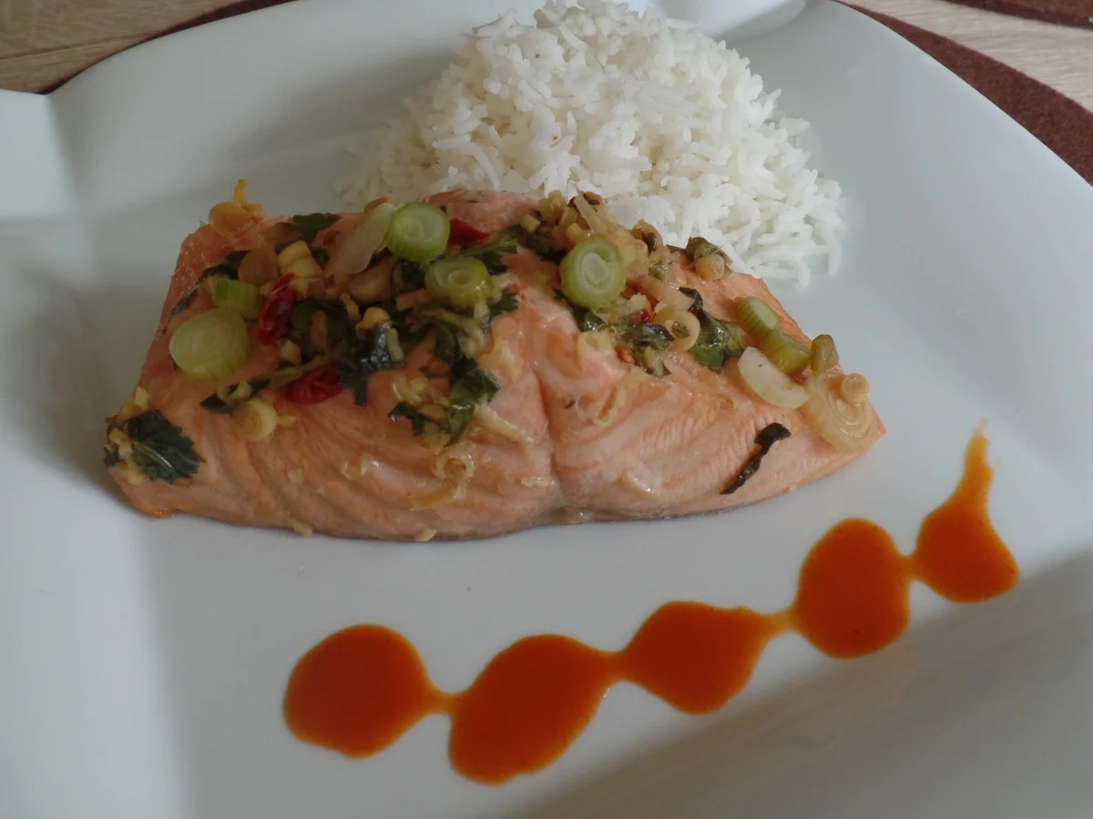 Asia-Lachsfilet aus dem Dampfkörbchen - Rezept - Bild Nr. 3198