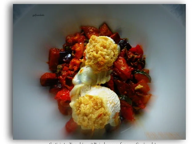 Gratinierter Ziegenkäse mit Pinienkernen auf warmen Gemüsesalat - Rezept - Bild Nr. 3196