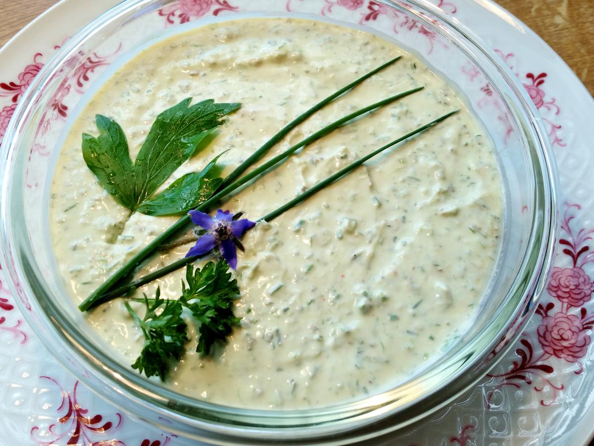 Quark mit vielen frischen Kräutern - einfach - von mimi