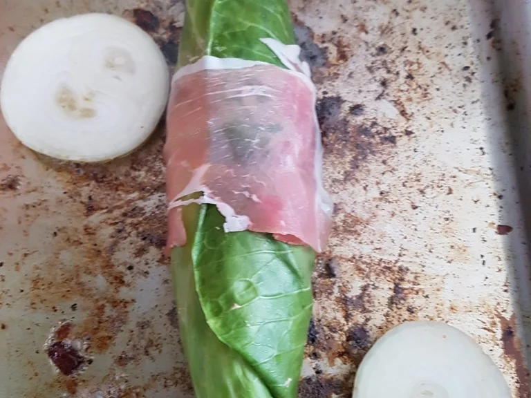 Rezept: Weisskohlroulade ohne Fleisch aber mit Wurst:) Bild Nr. 3228 Weisskohlroulade ohne Fleisch aber mit Wurst:) - Rezept - Bild Nr. 3228