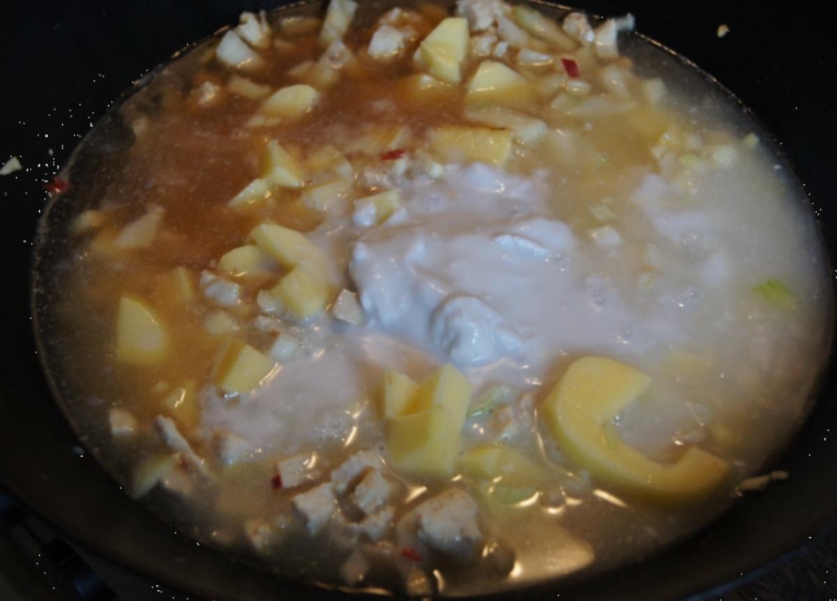 Kartoffelsuppe mit Hähnchenbrustfilet und Kokosmilch - Rezept - Bild Nr. 3216