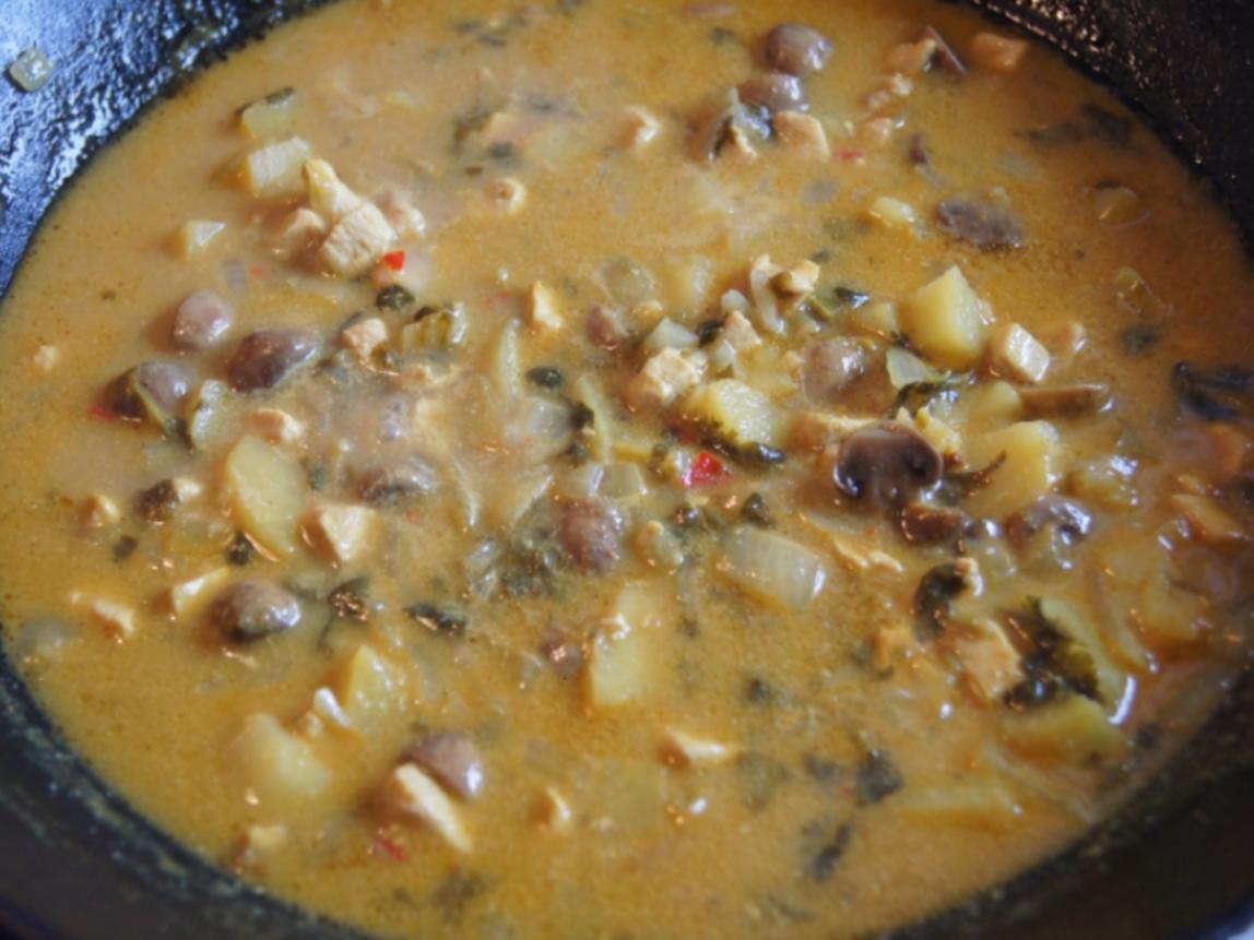 Kartoffelsuppe mit Hähnchenbrustfilet und Kokosmilch - Rezept - kochbar.de