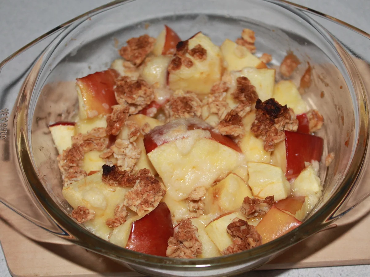 Rezept: Apfel-Müsli-Crumble Bild Nr. 2 Apfel-Müsli-Crumble - Rezept - Bild Nr. 2