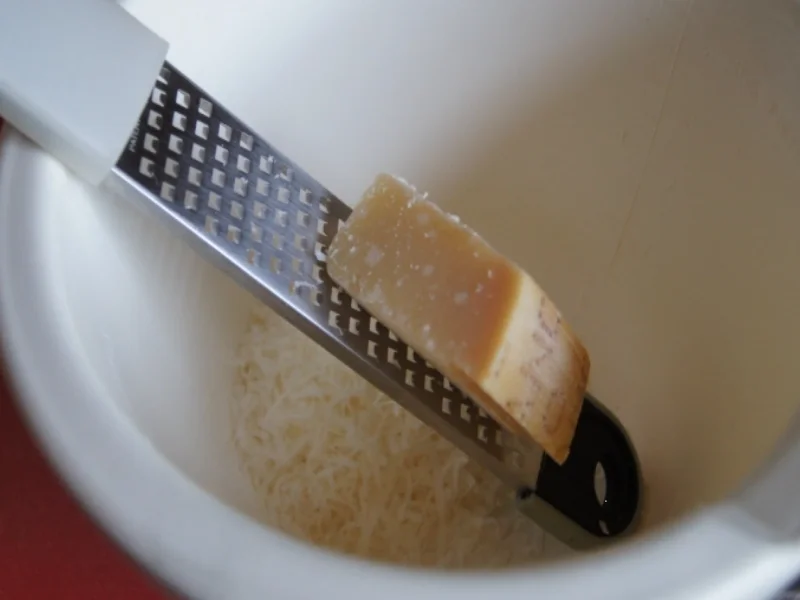 Rezept: Überbackene Parmesan-Auberginenscheiben Bild Nr. 3213 Überbackene Parmesan-Auberginenscheiben - Rezept - Bild Nr. 3213