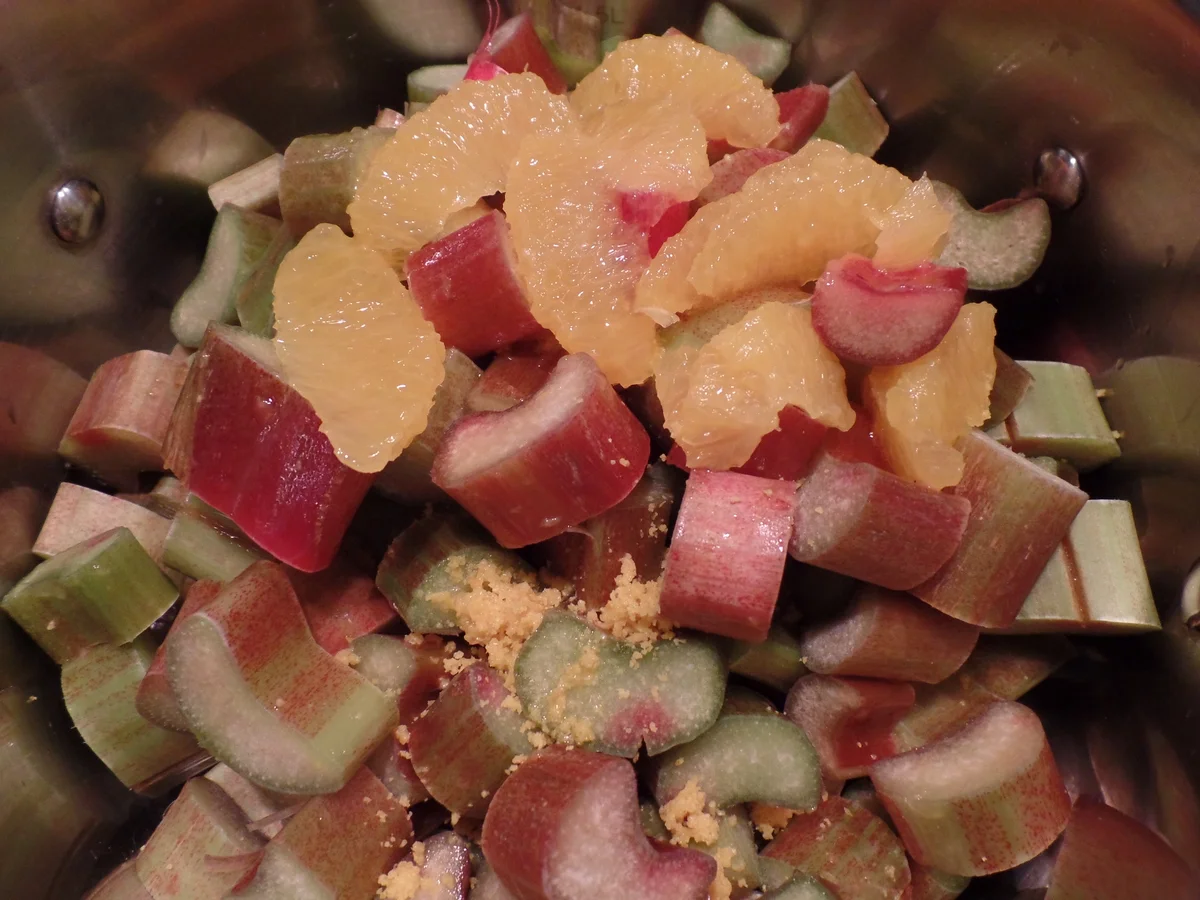 Rezept: Rhabarber-Orangen-Konfitüre Bild Nr. 3212 Rhabarber-Orangen-Konfitüre - Rezept - Bild Nr. 3212