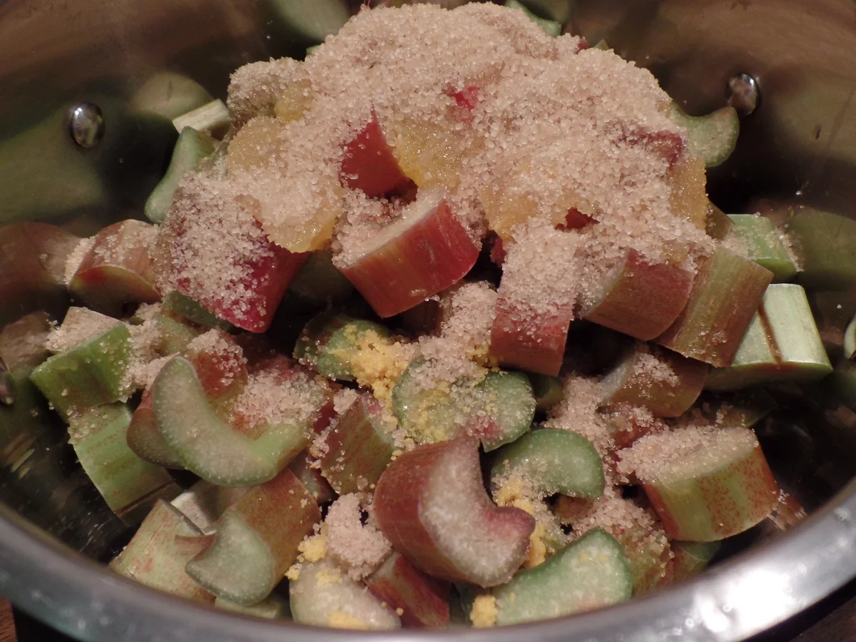 Rezept: Rhabarber-Orangen-Konfitüre Bild Nr. 3213 Rhabarber-Orangen-Konfitüre - Rezept - Bild Nr. 3213