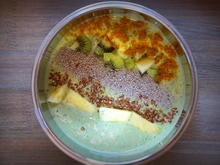 Frühstück: Grüne Joghurt-Smoothie-Bowl - Rezept - Bild Nr. 2
