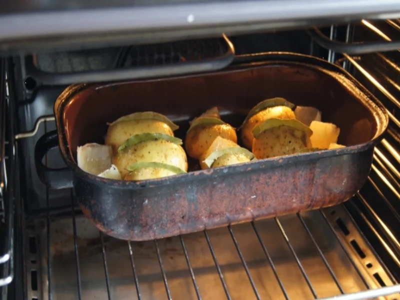 Rezept: Würzige Backkartoffeln mit Knoblauch-Aioli Bild Nr. 5 Würzige Backkartoffeln mit Knoblauch-Aioli - Rezept - Bild Nr. 5