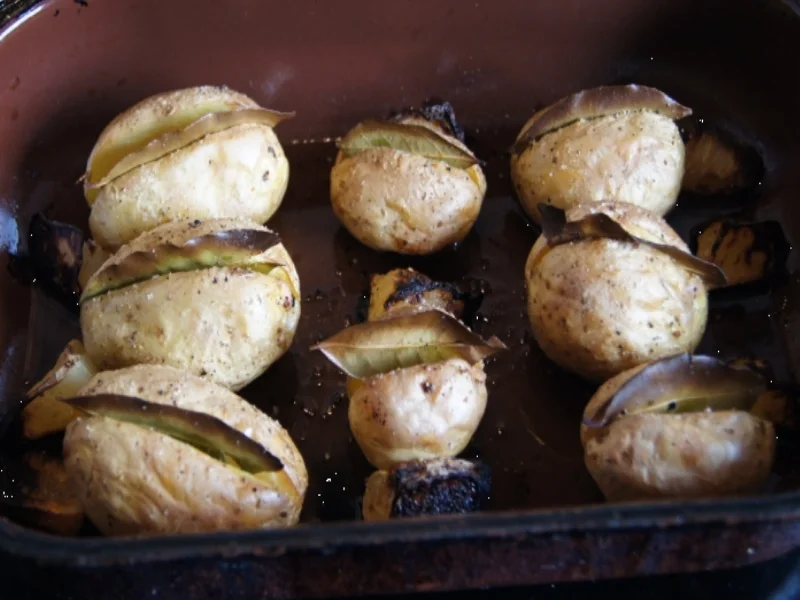 Rezept: Würzige Backkartoffeln mit Knoblauch-Aioli Bild Nr. 6 Würzige Backkartoffeln mit Knoblauch-Aioli - Rezept - Bild Nr. 6