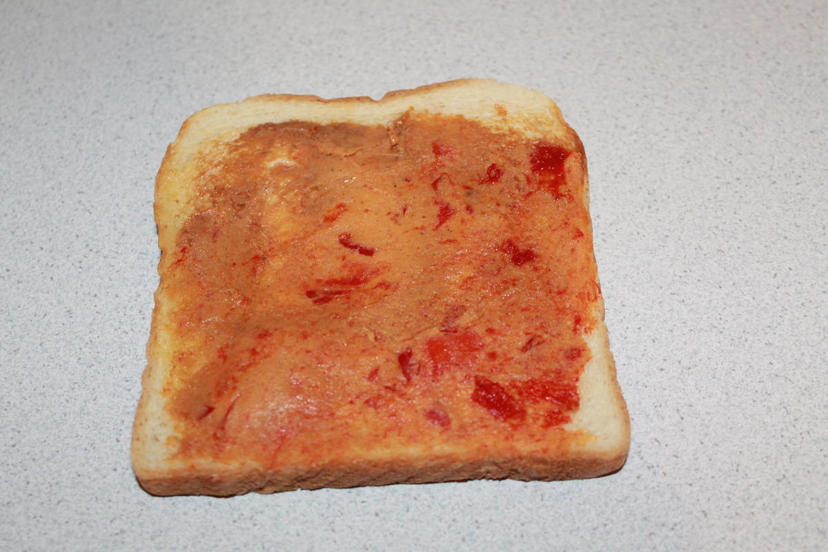 Toast mit Paprika-Creme - Rezept - Bild Nr. 2