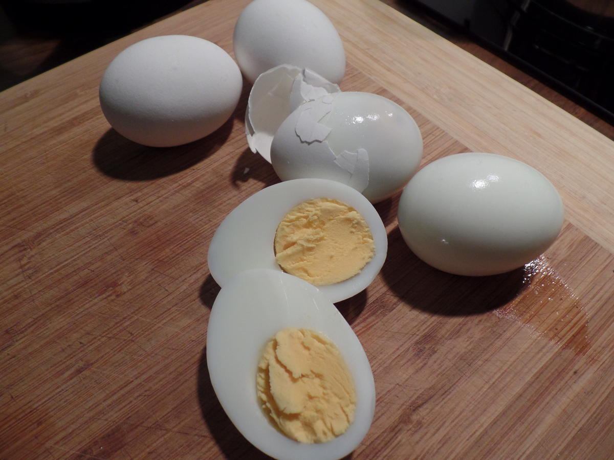Eier in Tomatensauce mit cremiger Polenta - Rezept - Bild Nr. 3232