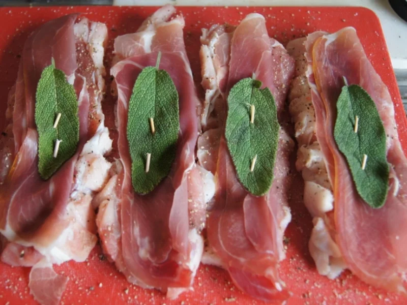 Saltimbocca mit würzigen Kartoffeln - Rezept - Bild Nr. 3231