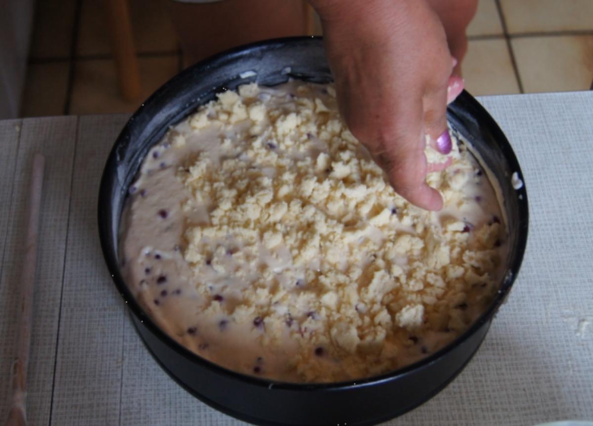 Johannisbeeren Kuchen mit Streusel - Rezept - Bild Nr. 10