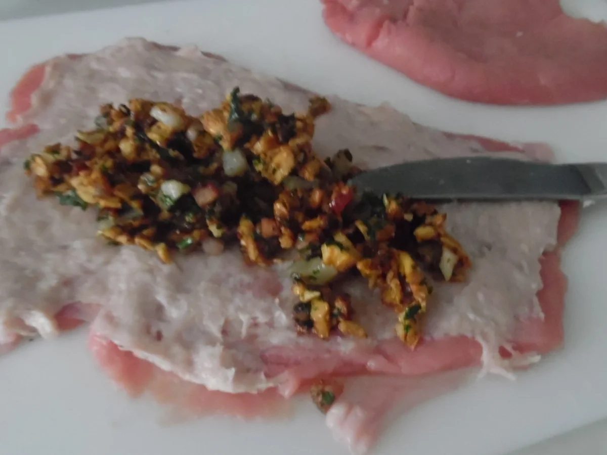 Kalbsrouladen mit Pfifferlings-Risotto und Petersilien-Schaum - Rezept - Bild Nr. 3255