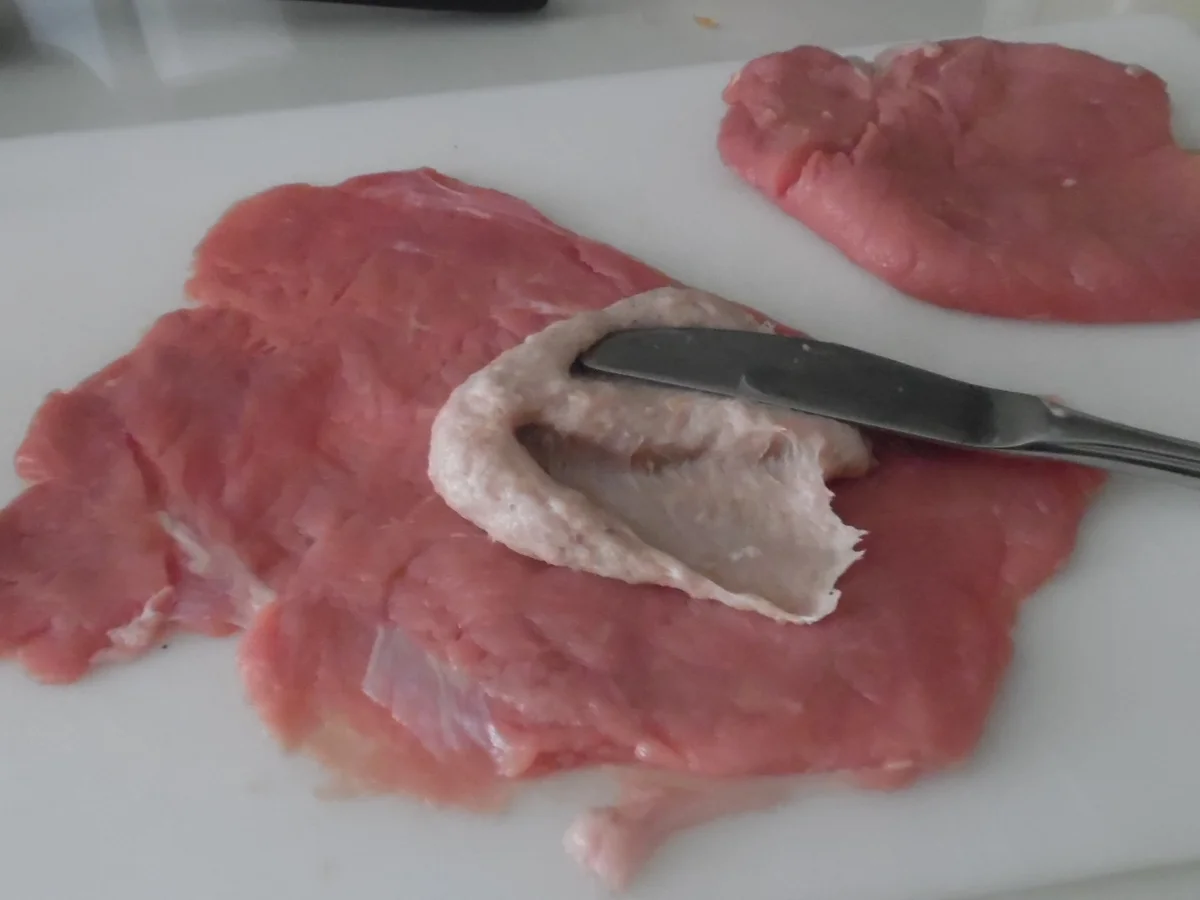 Kalbsrouladen mit Pfifferlings-Risotto und Petersilien-Schaum - Rezept - Bild Nr. 3256