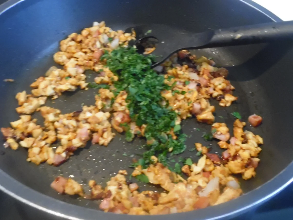 Kalbsrouladen mit Pfifferlings-Risotto und Petersilien-Schaum - Rezept - Bild Nr. 3257