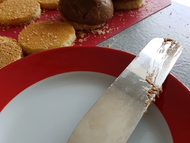 Rezept: Schneller "Mini Marienkäfer" zum Dessert Bild Nr. 3258 Schneller "Mini Marienkäfer" zum Dessert - Rezept - Bild Nr. 3258