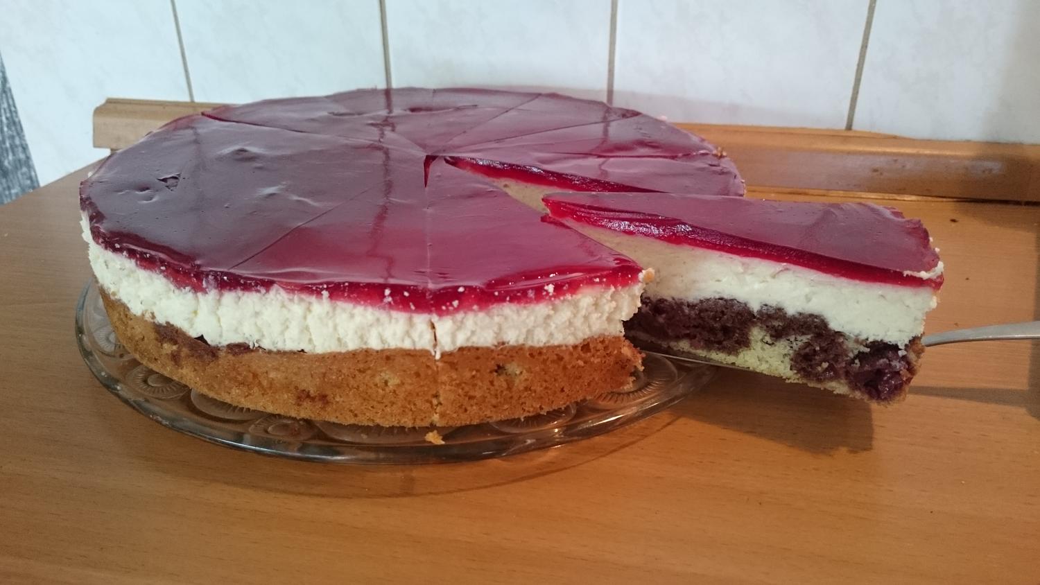 Rotkäppchen-Torte - Rezept mit Bild - kochbar.de