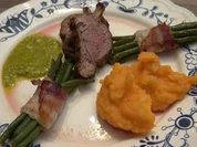 Lammkoteletts mit Ras al Hanout an Sellerie-Süßkartoffel-Pürree mit Speckbohnen - Rezept - Bild Nr. 2