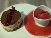 Tiramisu an Himbeerspiegel und Himbeereis - Rezept - Bild Nr. 2