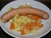 Möhren-Kartoffelgemüse "durcheinander" mit Würstchen - Rezept