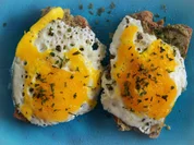 Frühstück, Snack: Spiegelei-Hummus-Brot - Rezept - Bild Nr. 2