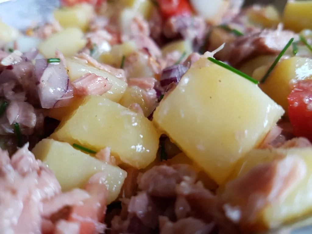 Salat mit Angler Thunfisch - Rezept - Bild Nr. 3311