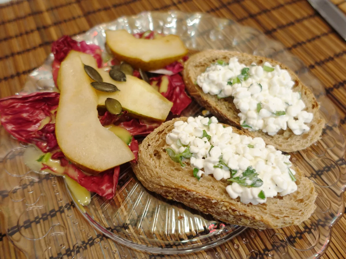 Birnen Radicchio Salat mit Crostini - Rezept - Bild Nr. 2