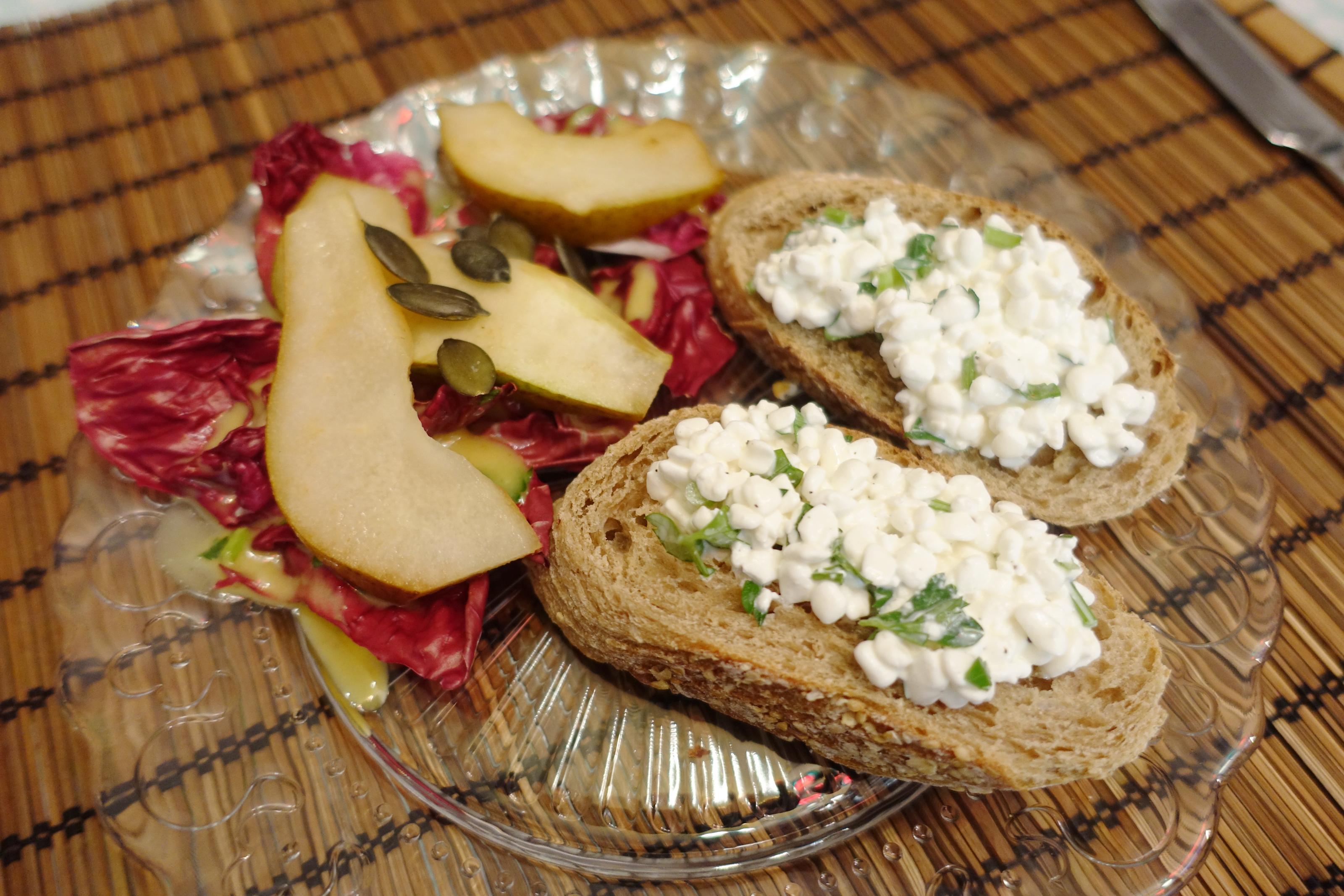 Birnen Radicchio Salat mit Crostini - Rezept By cookingwithfriends