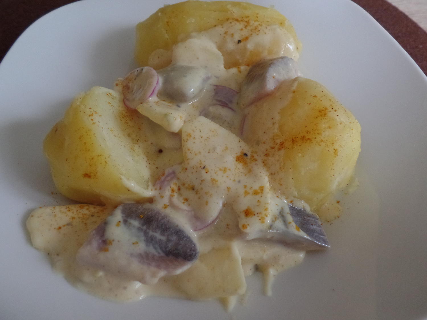Curry-Matjes -Salat mit Pellkartoffeln - Rezept - kochbar.de