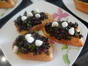 Oliven-Cranberry-Crostini mit Mozzarella Perlen - Rezept - Bild Nr. 3322