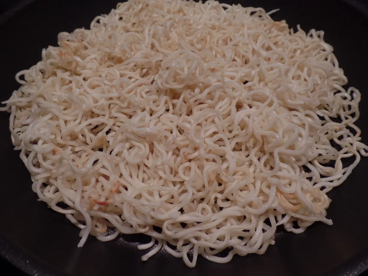 Mie-Nudeln mit Erdnuss-sauce - Rezept - Bild Nr. 3342